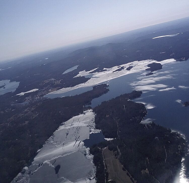 Warm temperatures, rain, strong winds hastening Ice-Out